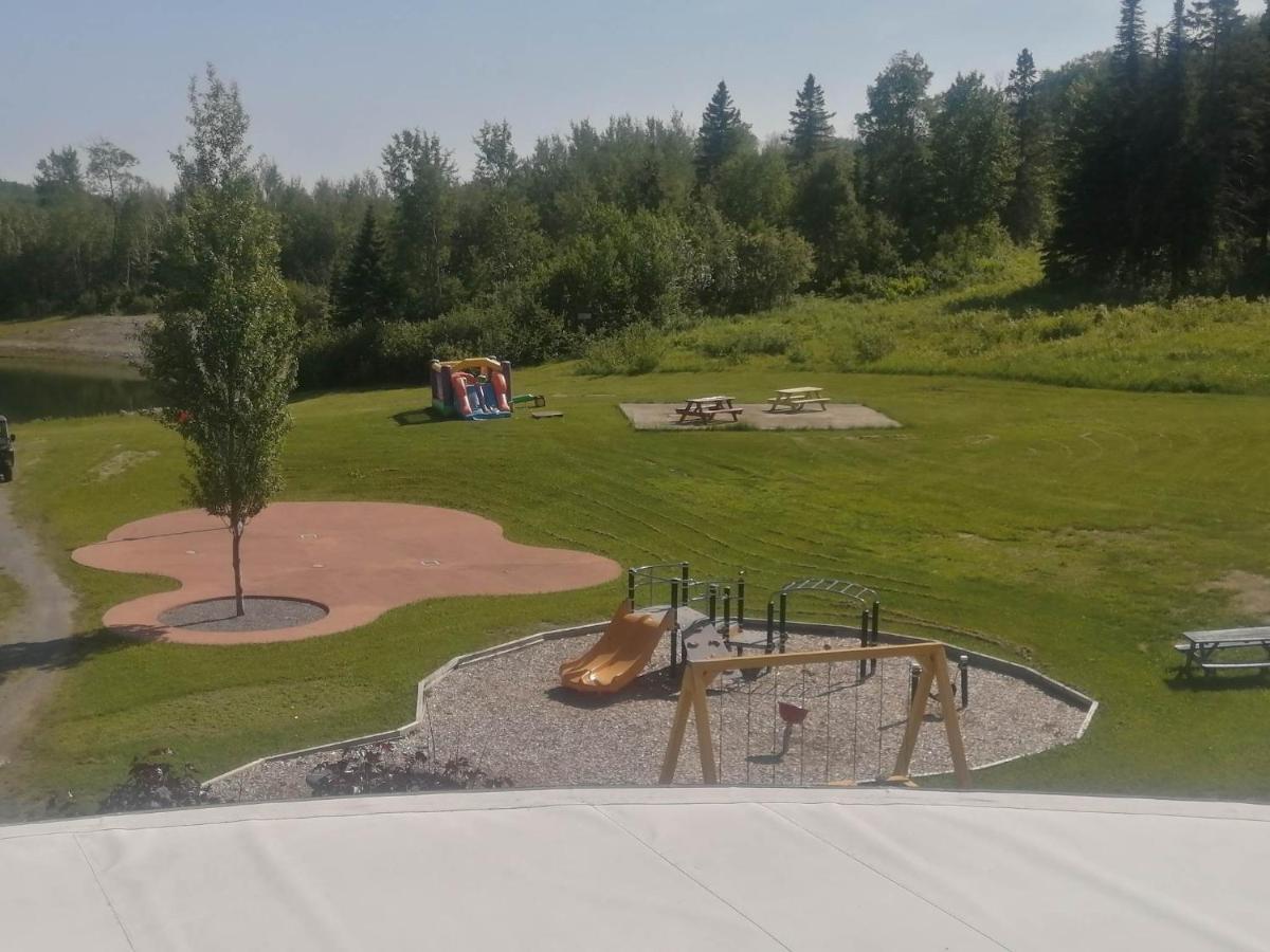 Parc Du Mont-Citadelle Villa Saint-Honore-de-Temiscouata ภายนอก รูปภาพ